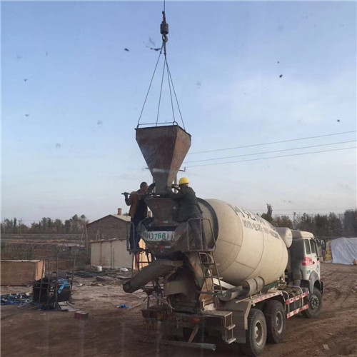 港北区“精准瞄准”—— 吊车的 “定位导航” 技术